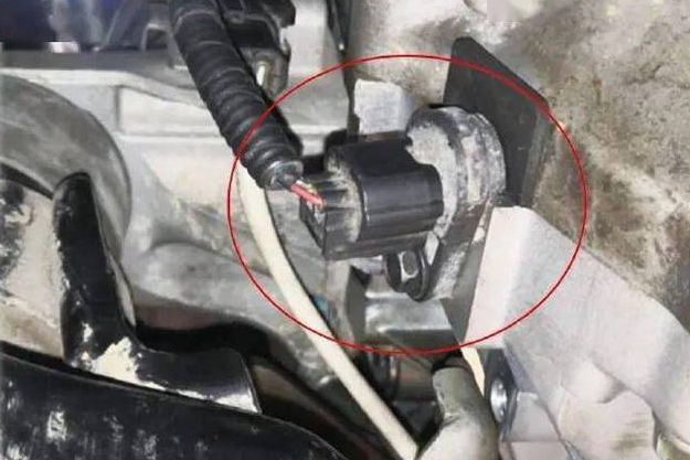 e30 crank position sensor location​