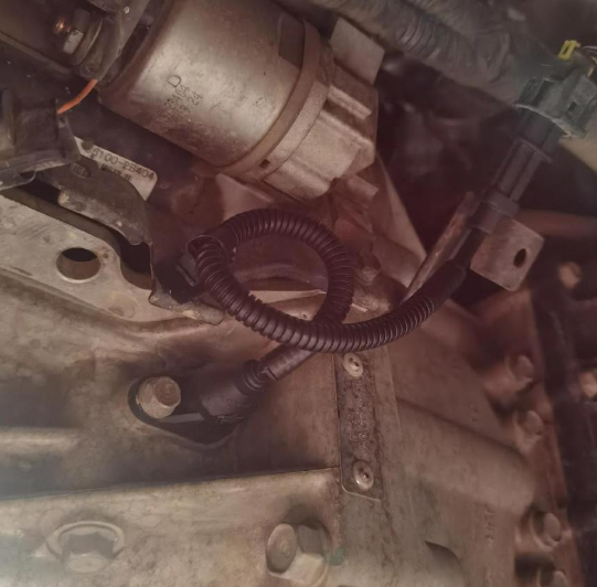 2004 hyundai sonata crankshaft position sensor location